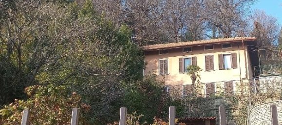 9 rooms House in Albavilla, Italy No. 13747 5