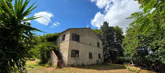 4 Schlafzimmer Haus in Monterubbiano, Italy, Nr. 291644 3