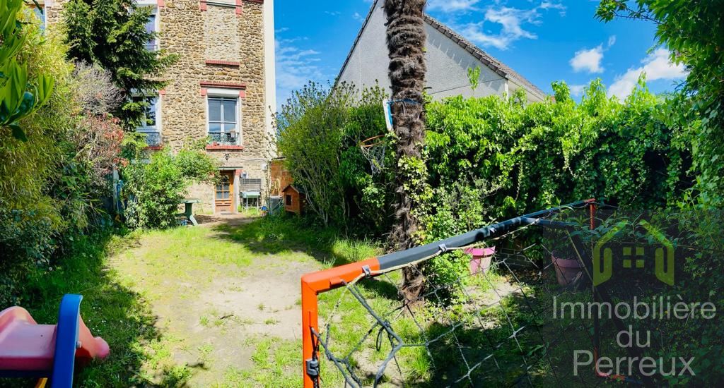 3 غرف نوم منزل في Villemomble, France رقم 184475