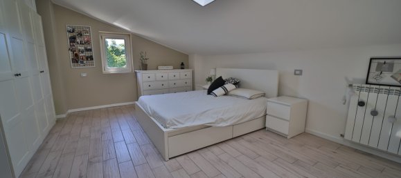 3 bedrooms Villa in Trezzano Rosa, Italy No. 295083 11