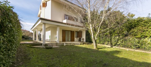 3 bedrooms Villa in Trezzano Rosa, Italy No. 295083 27