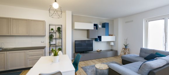 3 bedrooms Villa in Trezzano Rosa, Italy No. 295083 3