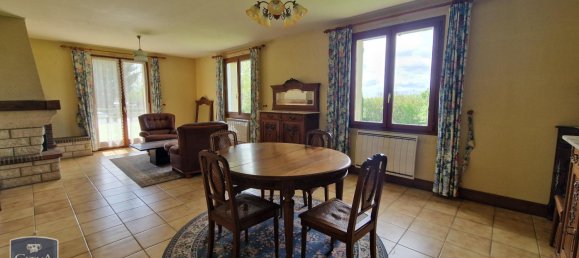 Casa de 3 dormitorios en Amilly, France No. 51439 15