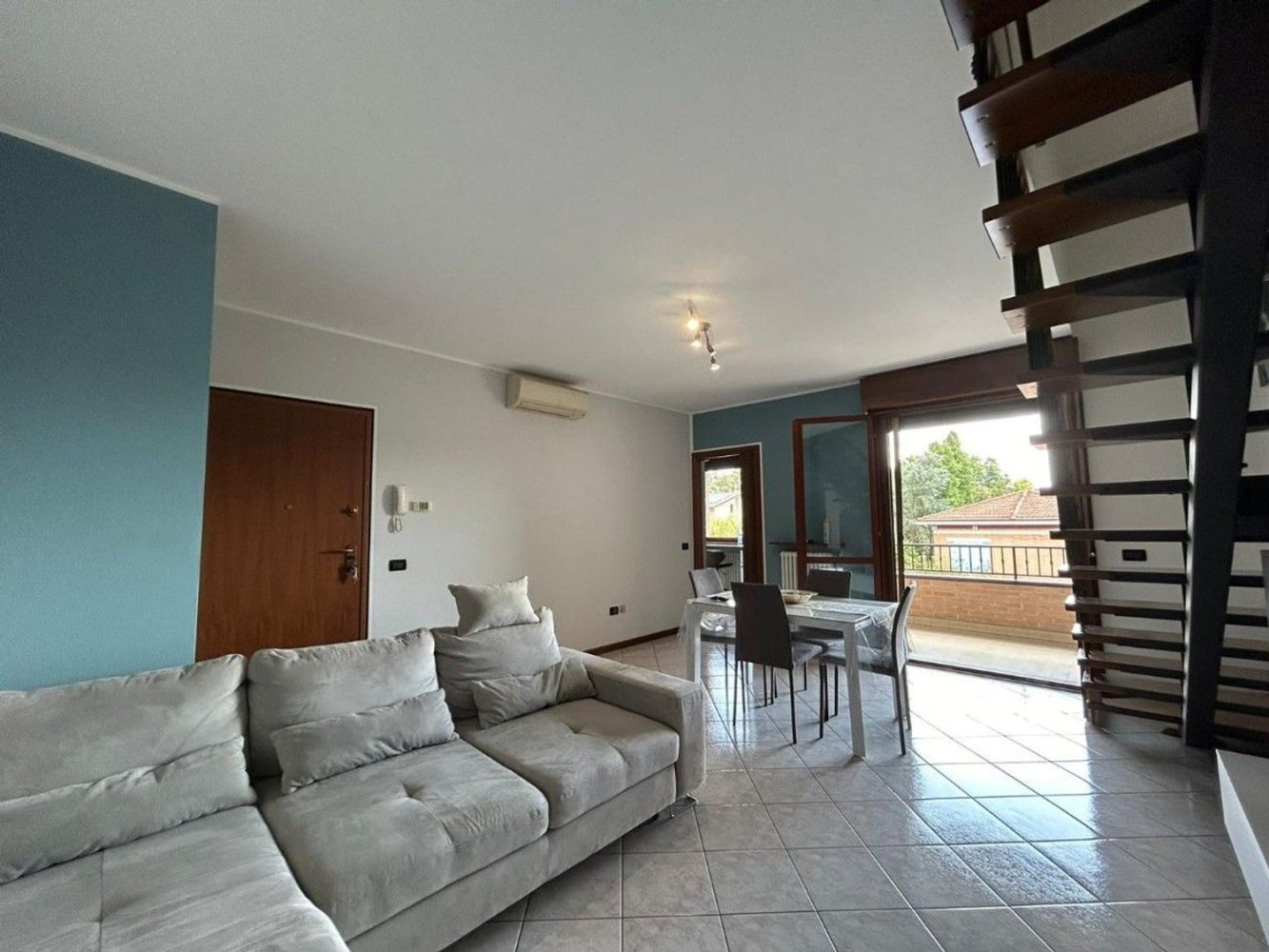 3 Schlafzimmer Doppelhaus in Reggio Emilia, Italy, Nr. 384750