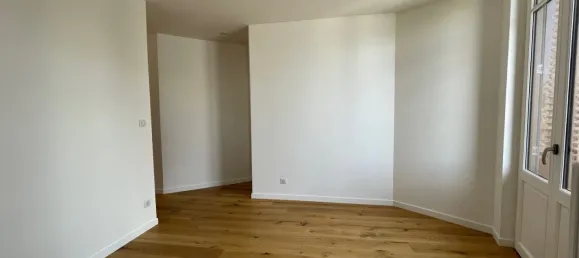 Apartamento de 3 dormitorios en Vichy, France No. 348197 6