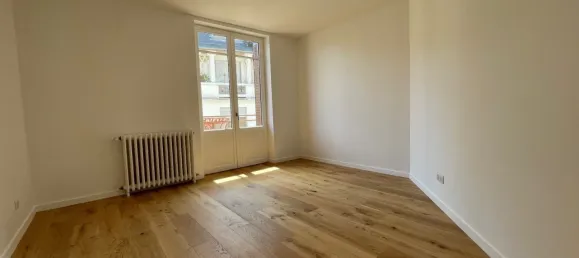 Apartamento de 3 dormitorios en Vichy, France No. 348197 10