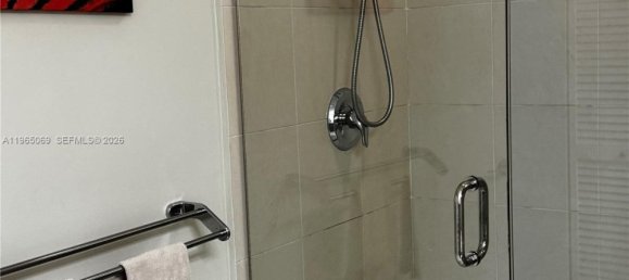 Коммерческая недвижимость с 2 спальнями в Майами, Майами-Дейд, Флорида, США № 615638 20