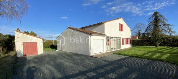 Casa de 5 dormitorios en Pont-l'Abbe-d'Arnoult, France No. 96108 15