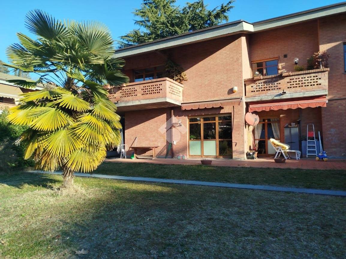 3 bedrooms Apartment in Pino Torinese, Italy No. 73135