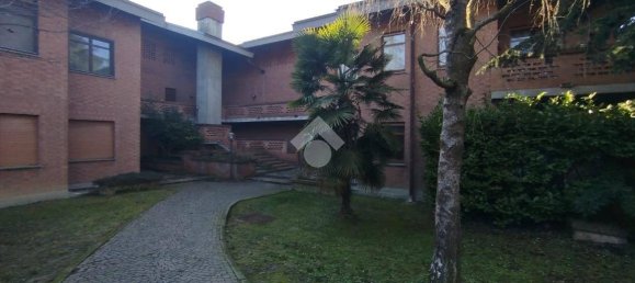 3 bedrooms Apartment in Pino Torinese, Italy No. 73135 2