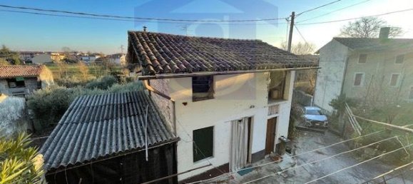 5-salle Maison à Pordenone, Italy No. 30284 3