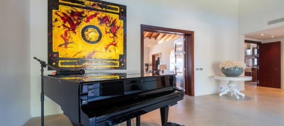 8 bedrooms Villa in Malaga, Spain No. 137963 12