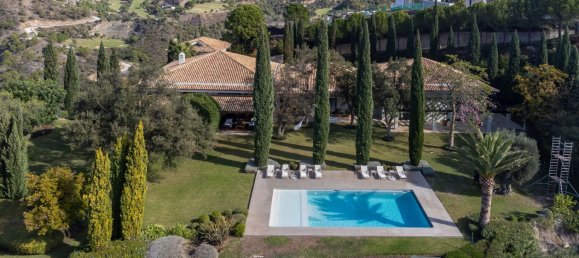 8 bedrooms Villa in Malaga, Spain No. 137963 3