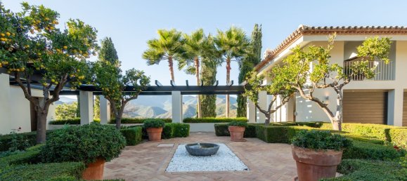 8 bedrooms Villa in Malaga, Spain No. 137963 7