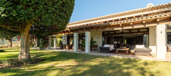 8 bedrooms Villa in Malaga, Spain No. 137963 4