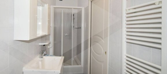 Apartamento de 3 divisões em Parabiago, Italy N.º 29413 14