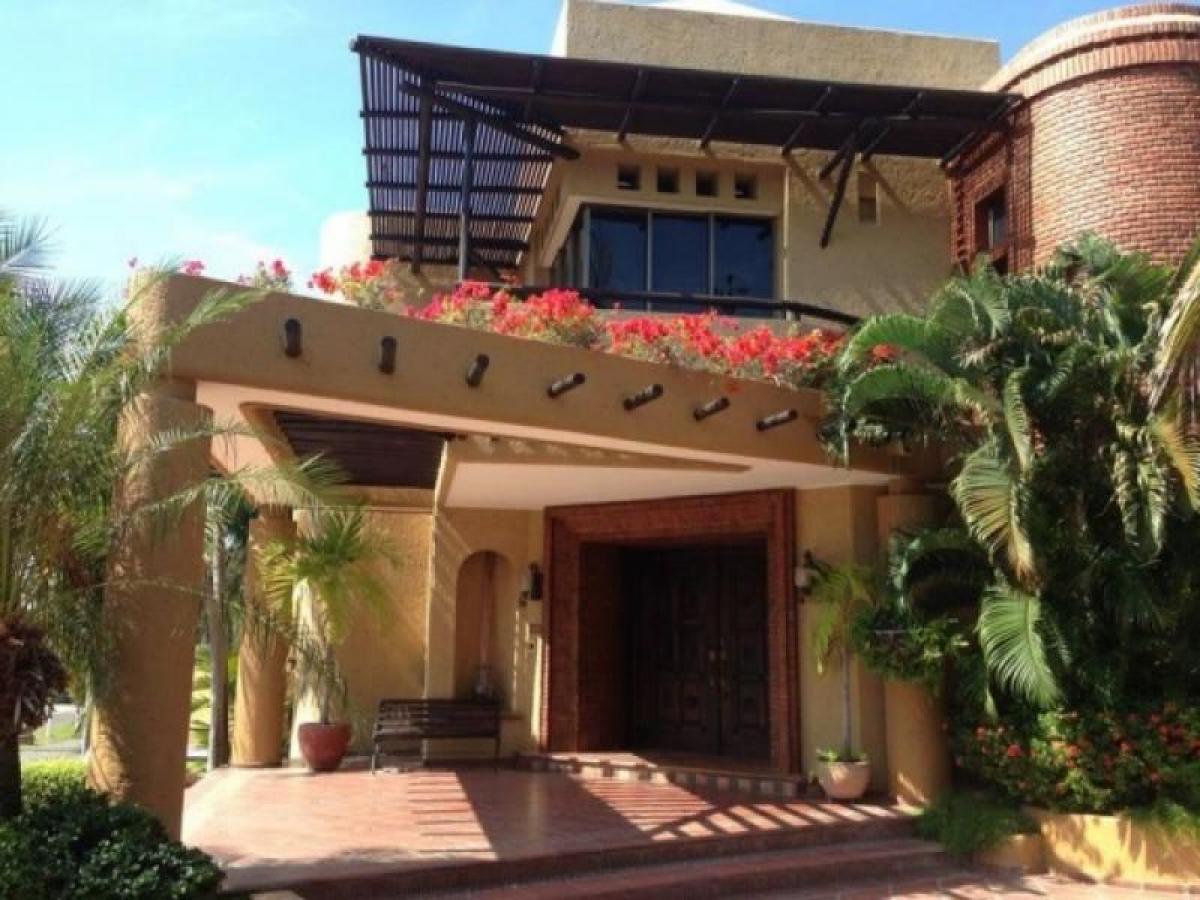 6 bedrooms House in Atlantico, Colombia No. 8882