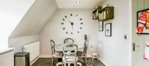 2 bedrooms Apartment in Kenley, United Kingdom No. 8035 4