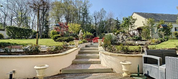 4 bedrooms House in Saint-Regle, France No. 156577 6