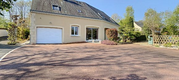 4 bedrooms House in Saint-Regle, France No. 156577 5