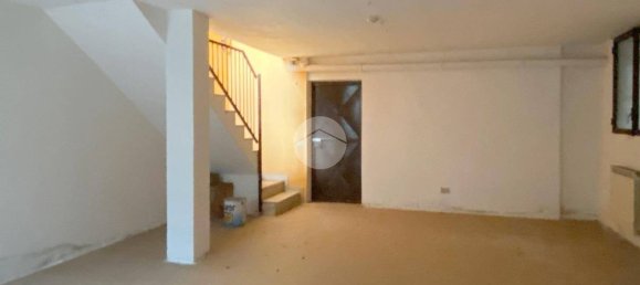 Studio in Triuggio, Italy, Nr. 111023 7