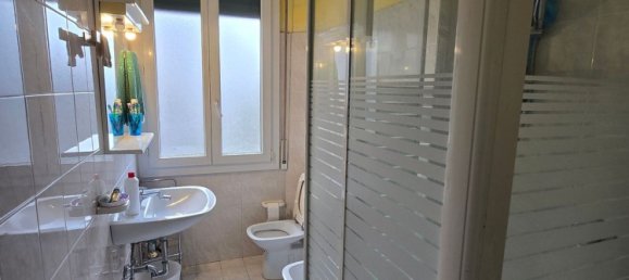 2 rooms Apartment in Bologna, Italy No. 251069 10