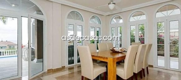 4 bedrooms Villa in Adeje, Spain No. 24981 6