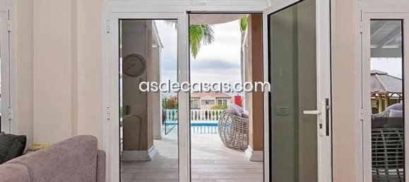 4 bedrooms Villa in Adeje, Spain No. 24981 9