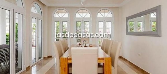 4 bedrooms Villa in Adeje, Spain No. 24981 3