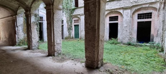 Studio in Pontremoli, Italy No. 1548 10