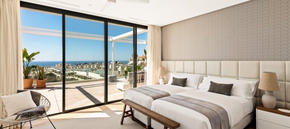 5 bedrooms Villa in Marbella, Spain No. 4806 11