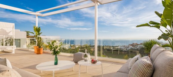 5 bedrooms Villa in Marbella, Spain No. 4806 19