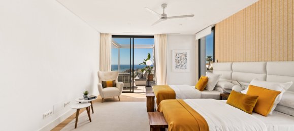 5 bedrooms Villa in Marbella, Spain No. 4806 14