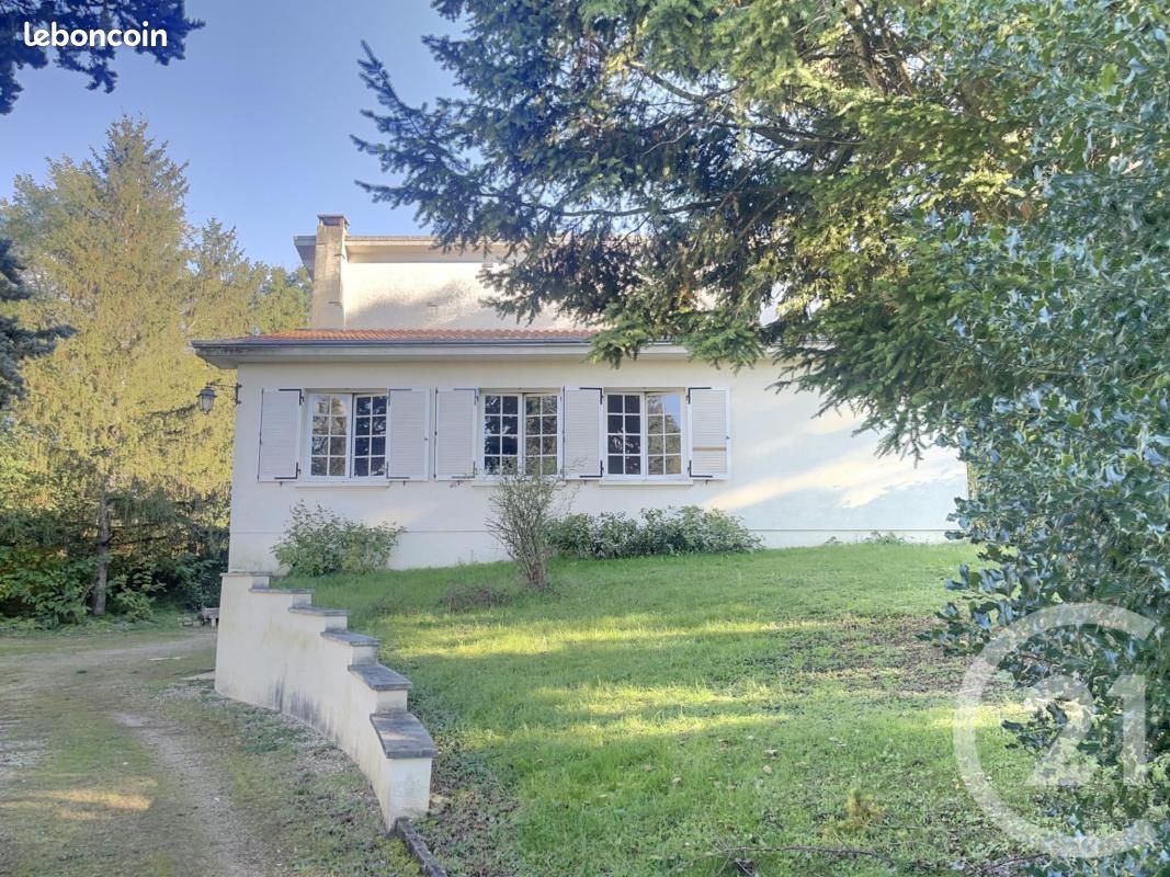 4 chambres Maison à Beaugency, France No. 214886