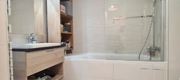 Apartamento de 2 dormitorios en Rueil-Malmaison, France No. 320610 9