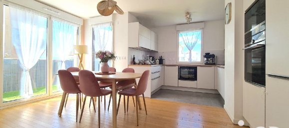 Apartamento de 2 dormitorios en Rueil-Malmaison, France No. 320610 2