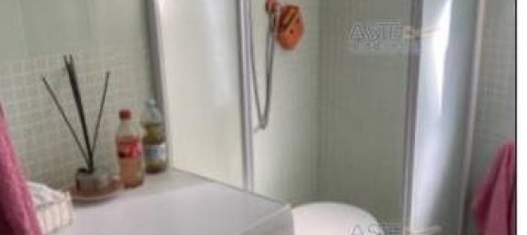 4 bedrooms Apartment in Livorno, Italy No. 354623 10