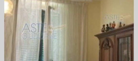 4 bedrooms Apartment in Livorno, Italy No. 354623 25