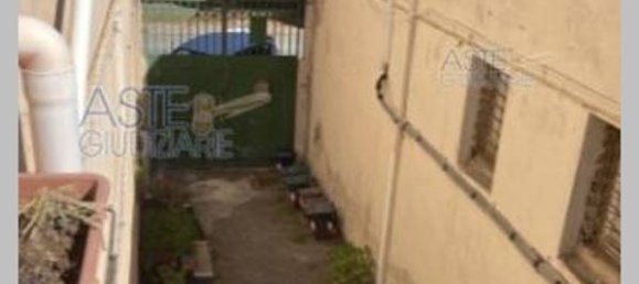 4 bedrooms Apartment in Livorno, Italy No. 354623 16