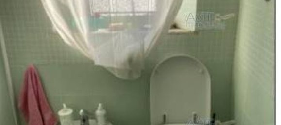 4 bedrooms Apartment in Livorno, Italy No. 354623 6