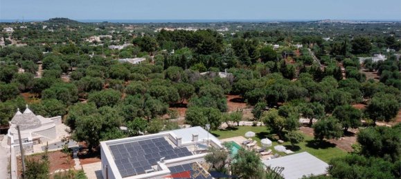 4 bedrooms Villa in Ostuni, Italy No. 744 9