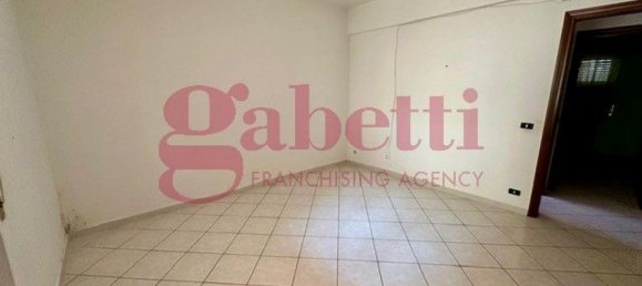 5 rooms Apartment in Collesalvetti, Italy No. 67572 15