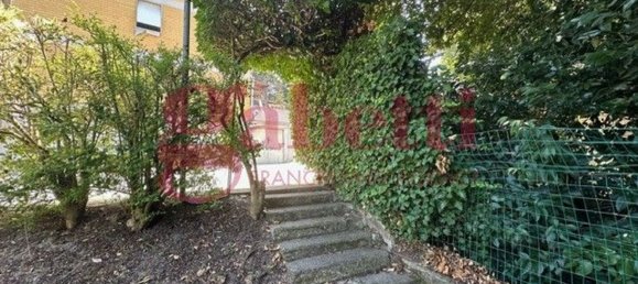 5 rooms Apartment in Collesalvetti, Italy No. 67572 32