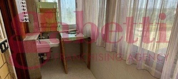 5 rooms Apartment in Collesalvetti, Italy No. 67572 7