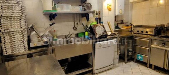 Propiedad comercial de 1 habitación en Rome, Italy No. 210944 14