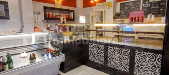 Propiedad comercial de 1 habitación en Rome, Italy No. 210944 8