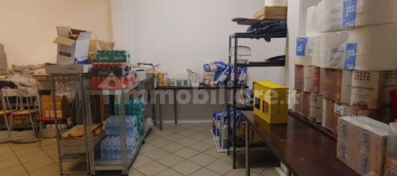 Propiedad comercial de 1 habitación en Rome, Italy No. 210944 13