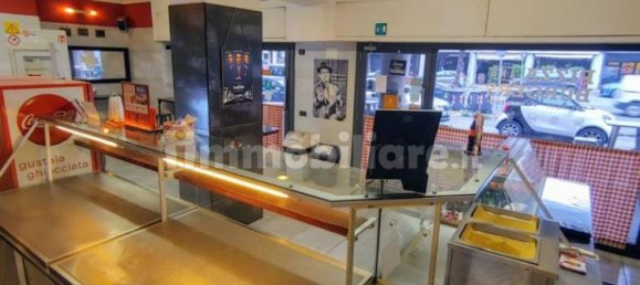 Propiedad comercial de 1 habitación en Rome, Italy No. 210944 9