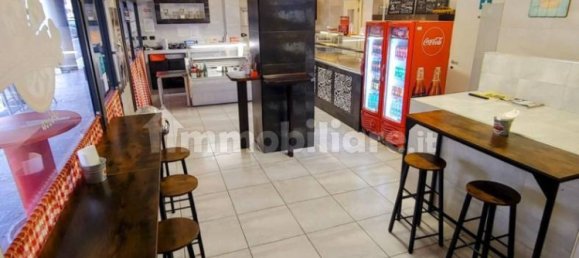 Propiedad comercial de 1 habitación en Rome, Italy No. 210944 5