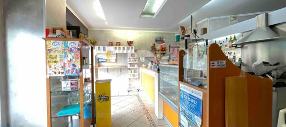 Коммерческая недвижимость с 3 комнатами в Брессо, Италия № 73130 36